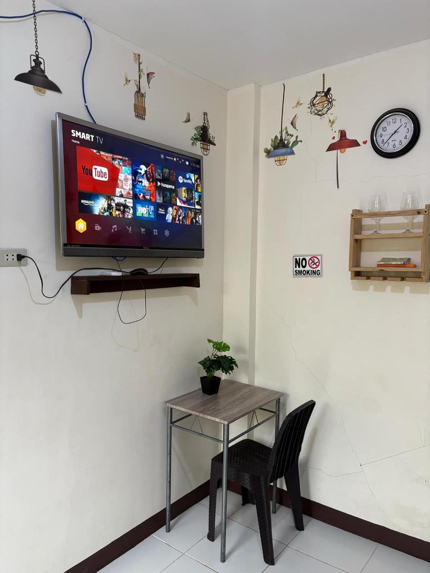 Airport Villamor Transient Rooms Манила Экстерьер фото